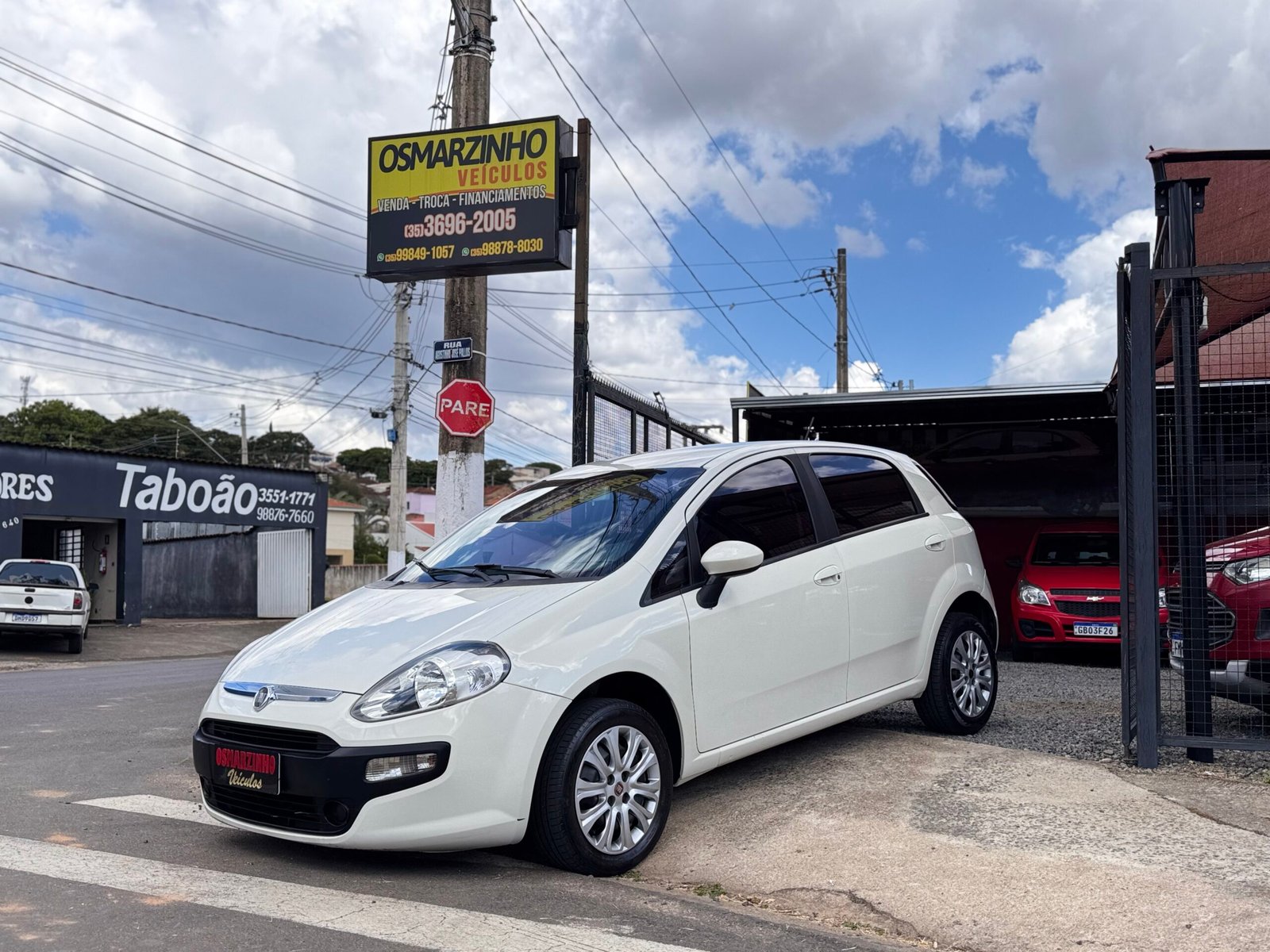 🚘 Fiat Punto Attractive 1.4 Flex – 2013💰 R$ 40.900,00