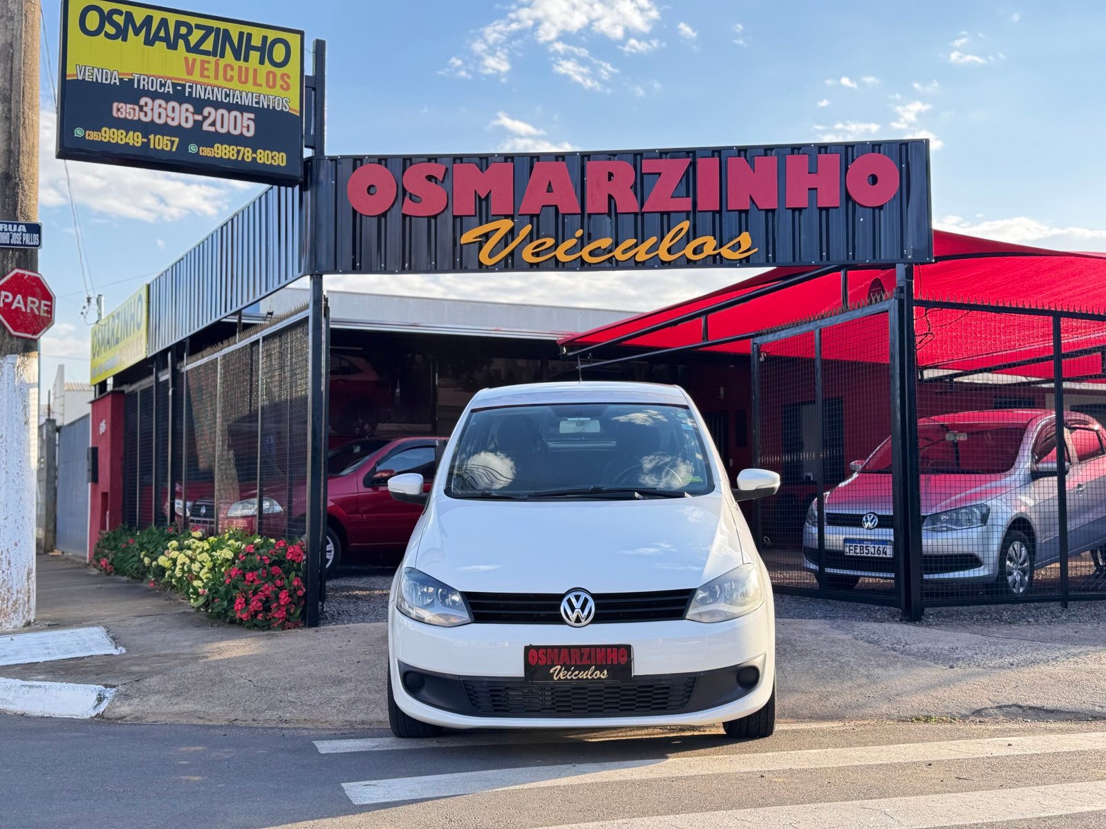 🚗 VOLKSWAGEN FOX 1.0 FLEX 2013 — foto 2