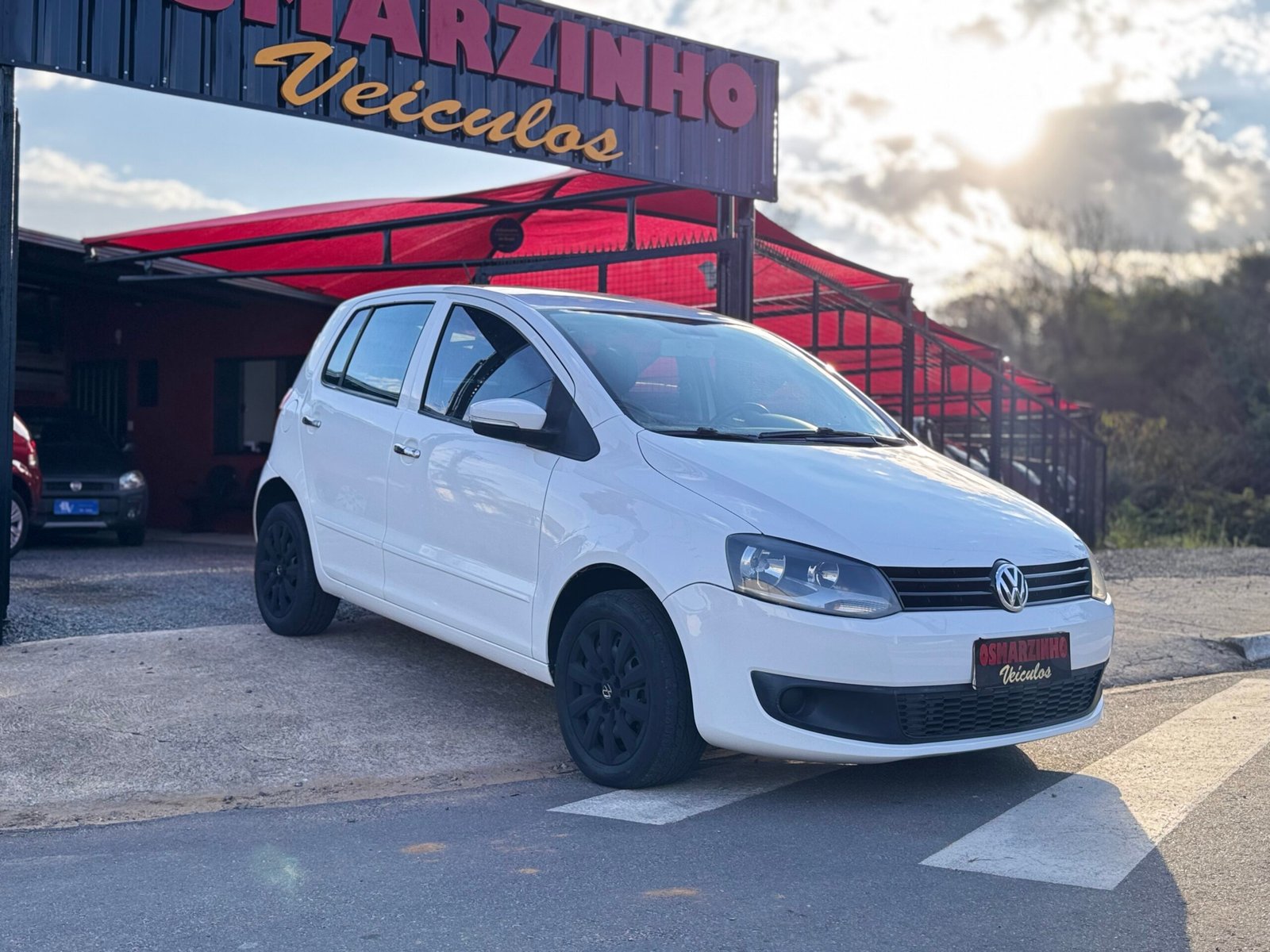 🚗 VOLKSWAGEN FOX 1.0 FLEX 2013 — foto 3