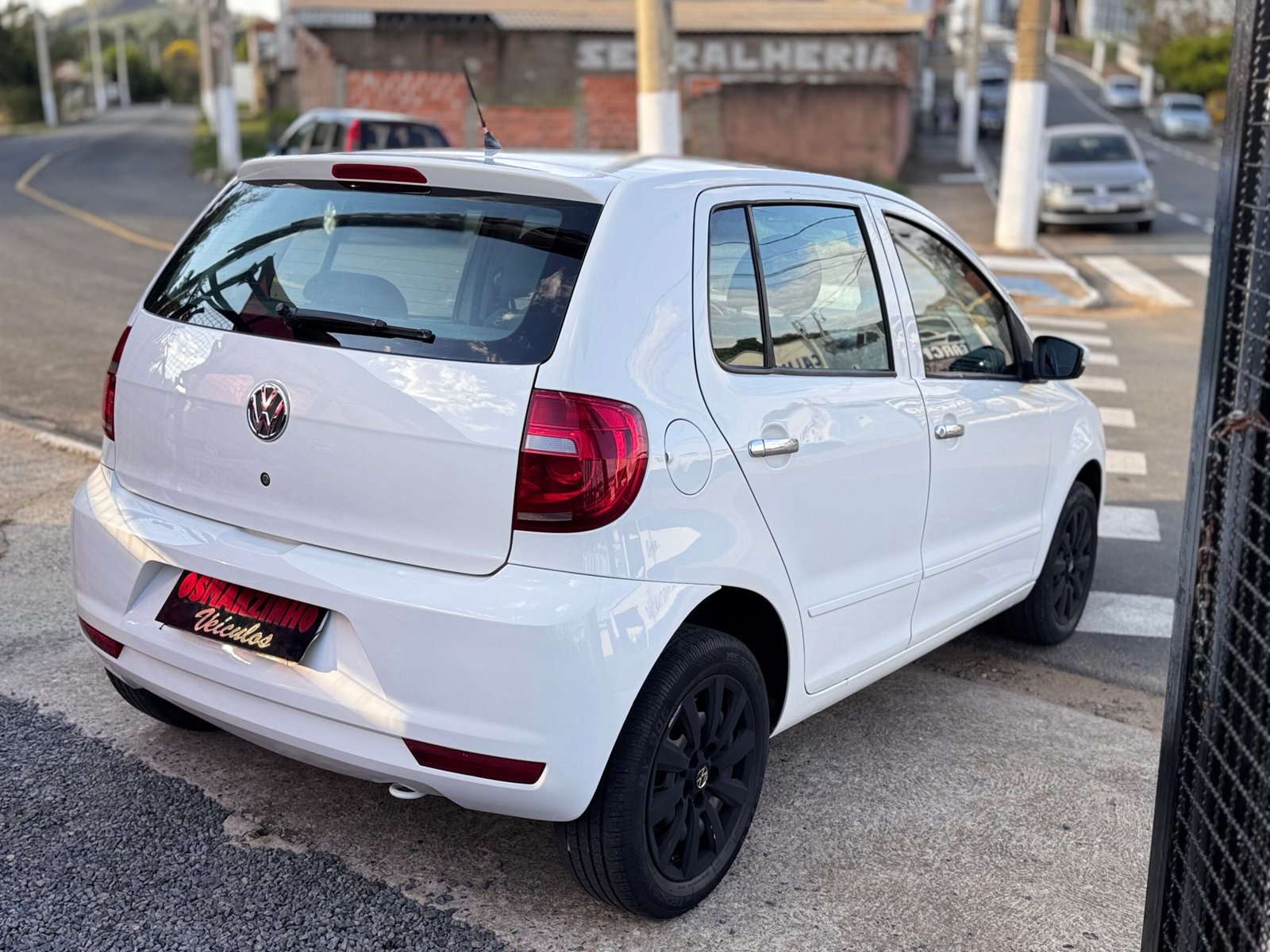 🚗 VOLKSWAGEN FOX 1.0 FLEX 2013 — foto 5