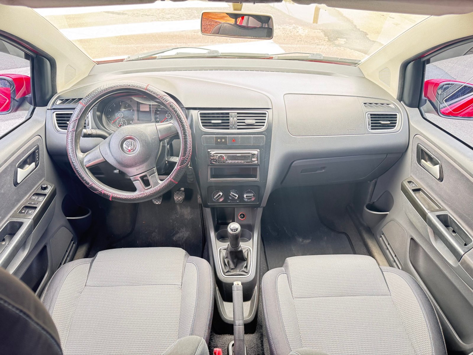 🚗 VOLKSWAGEN SPACEFOX 1.6 TREND 2012 — foto 7