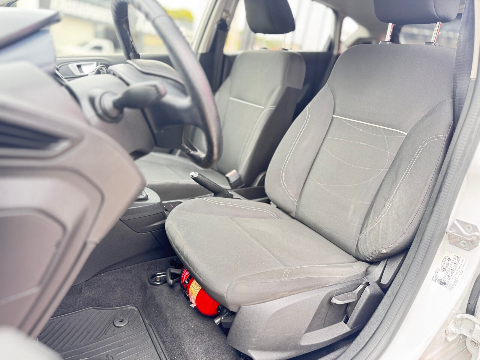 🚗 NEW FIESTA 1.5 FLEX 2015 — foto 9