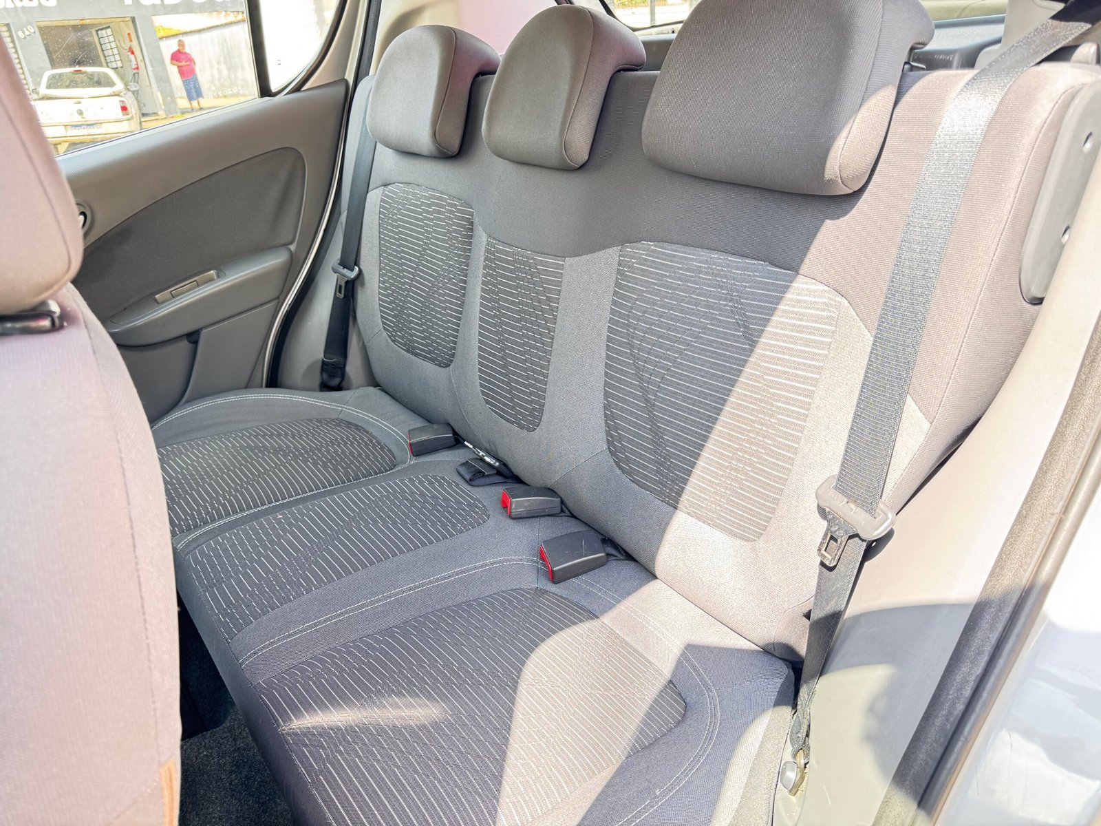 🚗 FIAT PALIO ATTRACTIVE 1.4 FLEX | 2013 — foto 8