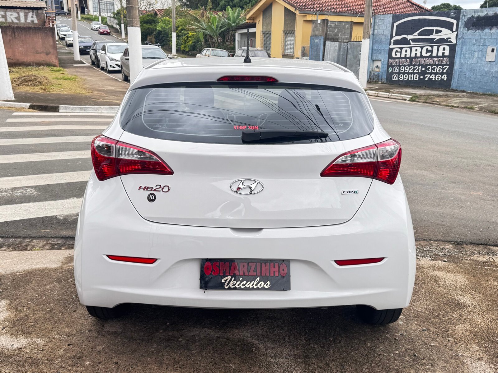 🚗 Hyundai HB20 Comfort 1.0 Flex 2014 — foto 4