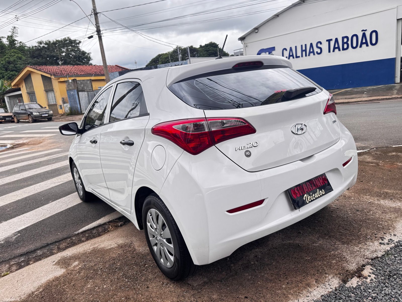🚗 Hyundai HB20 Comfort 1.0 Flex 2014 — foto 6