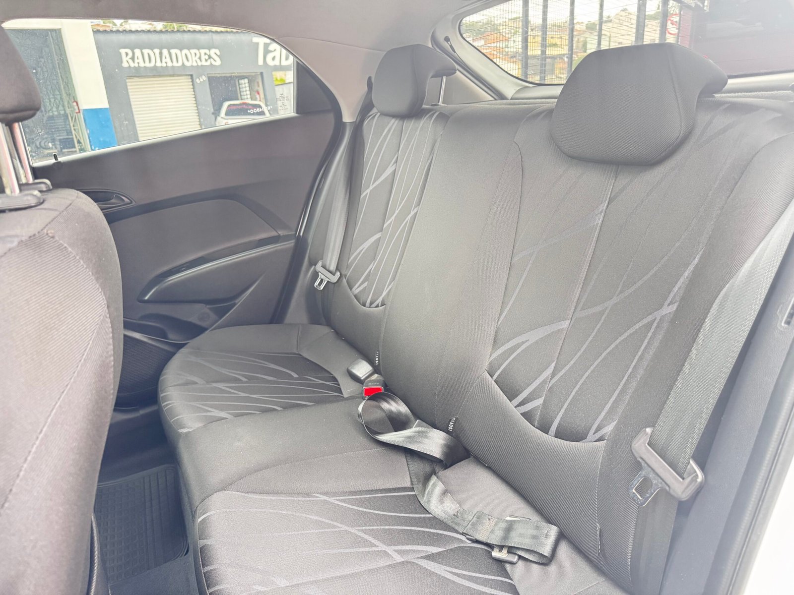 🚗 Hyundai HB20 Comfort 1.0 Flex 2014 — foto 9